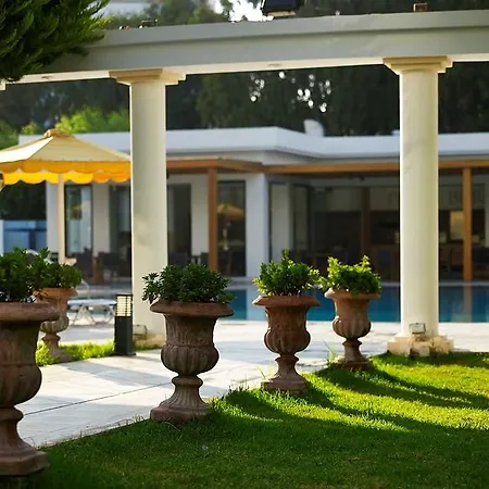 Mitsis Grand Resort